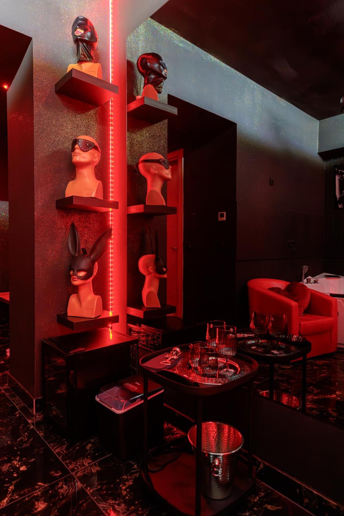 Romeo Nights - Love Rooms - Adults Only Бухарест Екстер'єр фото