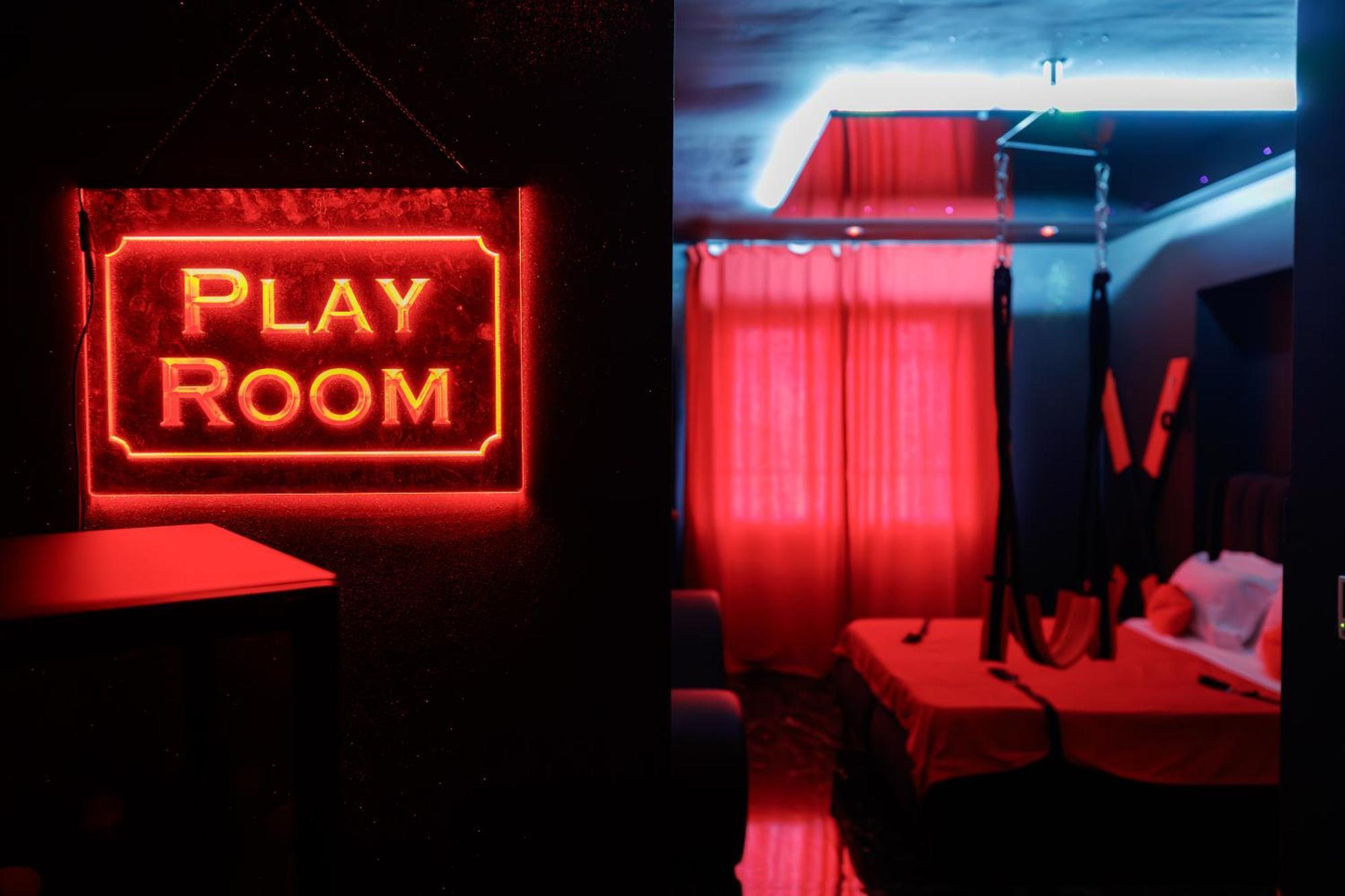 Romeo Nights - Love Rooms - Adults Only Бухарест Екстер'єр фото