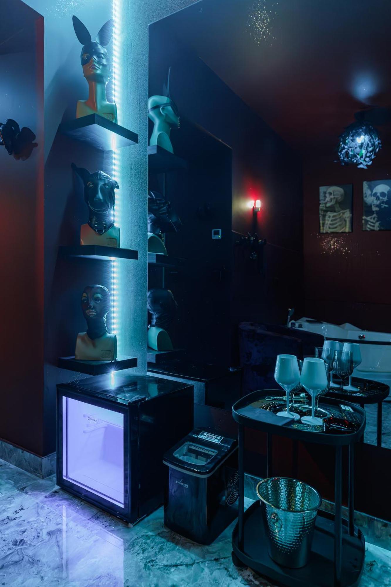 Romeo Nights - Love Rooms - Adults Only Бухарест Екстер'єр фото